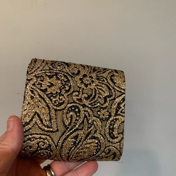 Formal clutch - Picture 4 of 4
